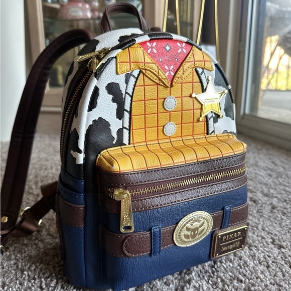 NWOT Loungefly Sheriff Woody backpack - Picture 6 of 6